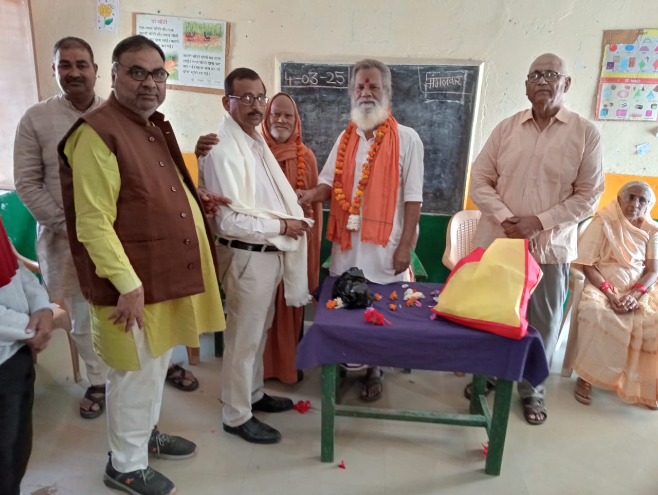 पूर्व प्रधान कमला सिंह की मनाई गई पुण्यतिथि, अतिथियों को किया गया सम्मानित